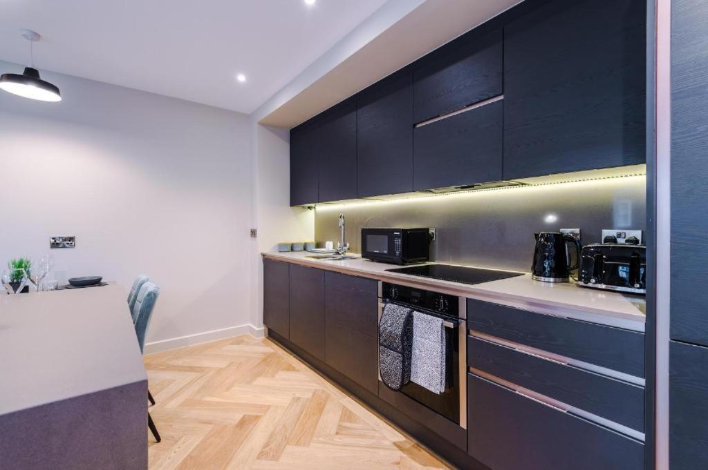 Exquisite Central York Abode Sleeps 6! Exterior photo